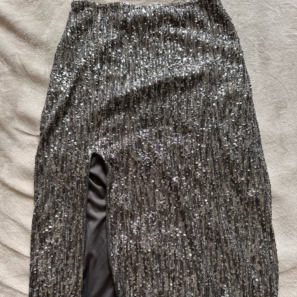 Silver sequins skirt